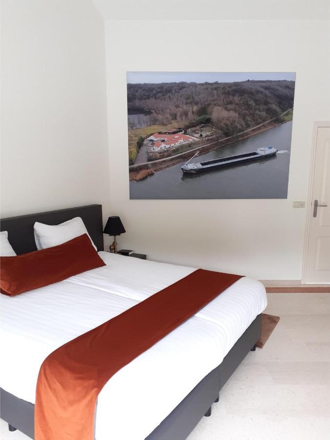 Bed & Breakfast Trouwborst 레넨 외부 사진