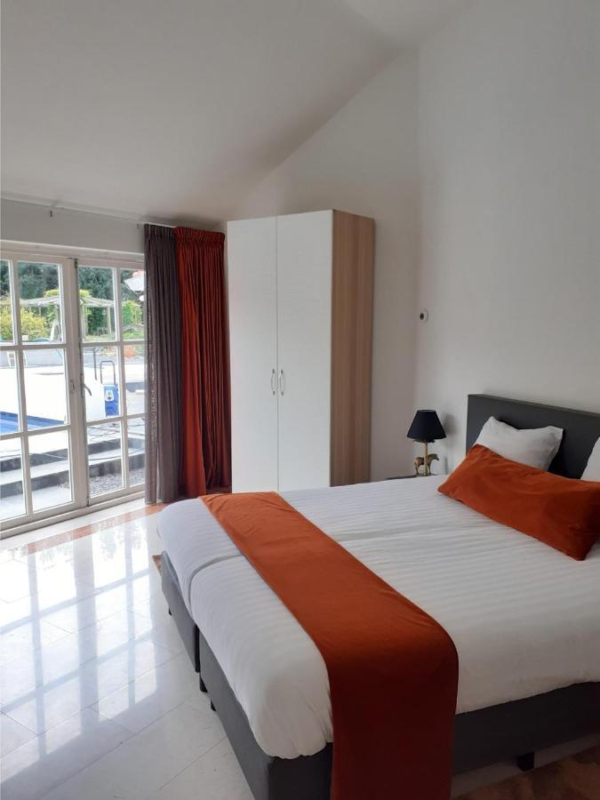 Bed & Breakfast Trouwborst 레넨 외부 사진