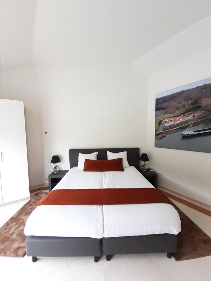 Bed & Breakfast Trouwborst 레넨 외부 사진