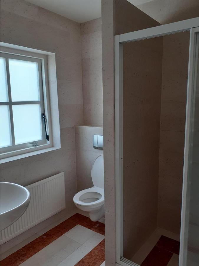 Bed & Breakfast Trouwborst 레넨 외부 사진
